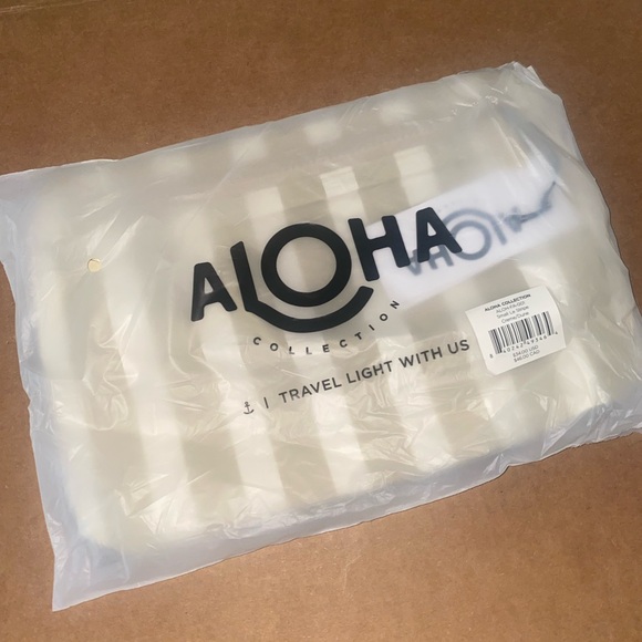 Aloha Collection Umbrella & Pouch - Picture 3 of 4